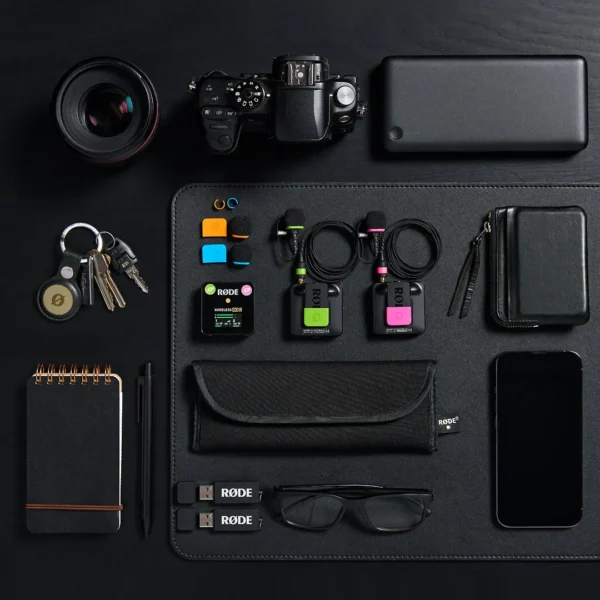 COLORS 3 - Image 2